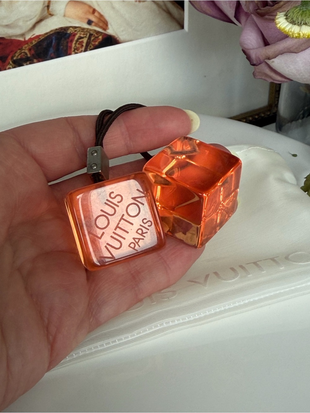 LV Orange Hair Cubes with Zip Pouch - Picture 4 of 4